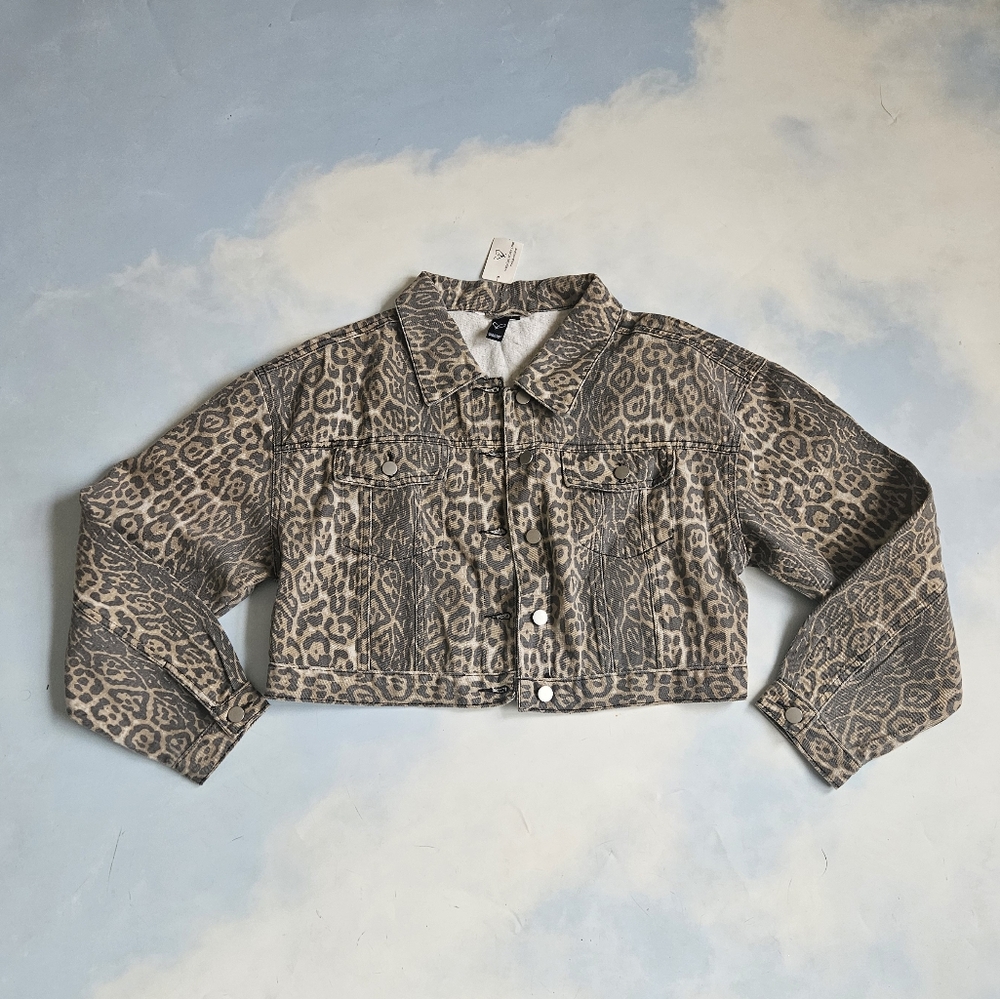 Leopard Print Cropped Jacket - Picture 3 of 11